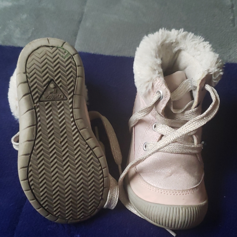Boots - Picture 4 of 4